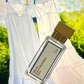 724 (Eau de Parfum) - Maison Francis Kurkdjian
