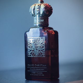 V: Amber Fougere - Clive Christian