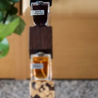Black Afgano (Extrait de Parfum) von Nasomatto
