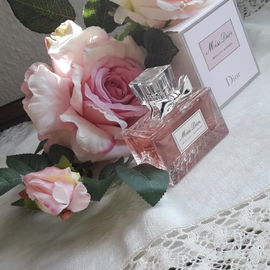 Miss Dior Absolutely Blooming - Dior