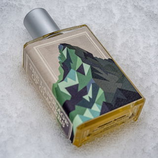 Winter im Flakon. Ich denk da immer a den Pinguin der den Bergen entgegen läuft. Danke für Euer Feedback!