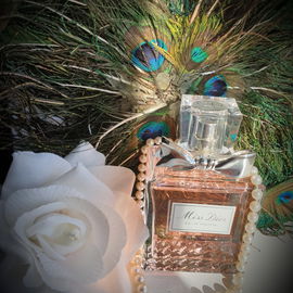 Violette Précieuse (2017) (Parfum) - Caron