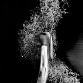 Ich fühle mich selbst beschenkt mit solchen Momenten. Es passiert, wenn mein Unterbewusstsein spielen darf und ich Zeit habe, einfach spielerisch meinen Intuitionen zu folgen. (by BeJot)