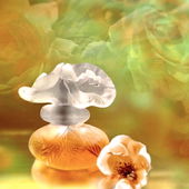 ……. feinherb-würzgrünes Herz - mit durchscheinender Rose und fruchtigem Pochen :) 💚   🧡 ….. Danke Euch für all die wundervollen Kommentare   - und wünsche sonnig  schöne Pfingsten! 🌼🔆🧡 (by IrisNobile)