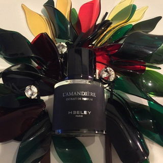 L'Amandière (Extrait de Parfum) - Heeley