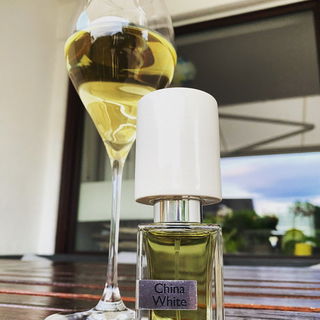 China White (Extrait de Parfum) von Nasomatto