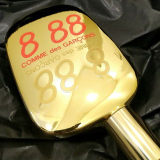 8 88 - Comme des Garçons
