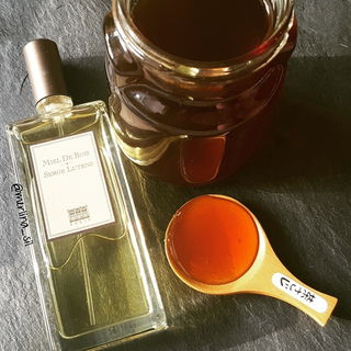 Miel de bois by Serge Lutens