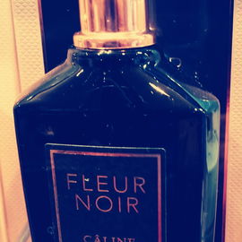 Fleur Noir - Câline