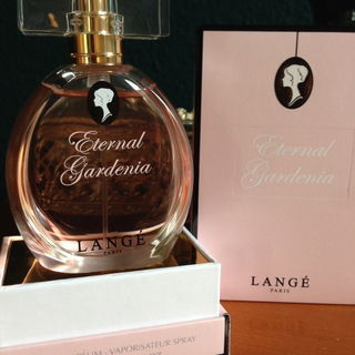 Eternal Gardenia von Langé
