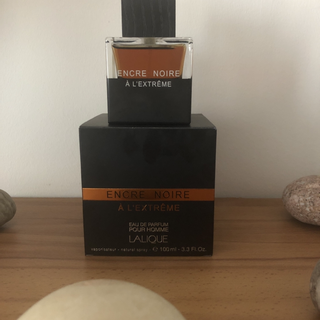 Encre Noire à L'Extrême by Lalique