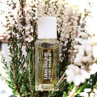 Fiori Bianchi (Eau de Toilette) by Laura Biagiotti