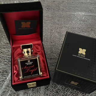 Secret Tryst - Fragrance Du Bois