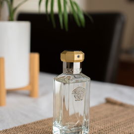 Solid value, just a nice clean white flower scent. Its more modern upgrade for me is Amouage Reflection Man, but that's a 10x price jump