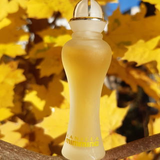 🌞🍁🥰 Wenn die Sonne das Nebelgrau des Novembers besiegt leuchten die letzten Blätter und tupfen Farbe in den Tag. Danke für Eure lieben Worte und Eure Begleitung bei meinem Foto. Ich freue mich sehr.  Zwei Stunden dauerte das Gastspiel der Sonne. Ein schönes und sonniges Wochenende , Alles Gute. LG Kailani 🌞🍁🥰
