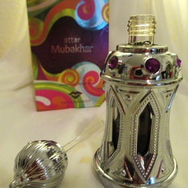 Swiss Arabian Attar Mubakhar oil showing the dabber.