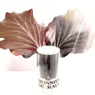 Ein Duft wie ein Falter