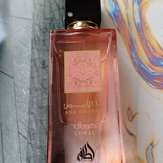 Ana Abiyedh Coral / انا الابيض كورال von Lattafa