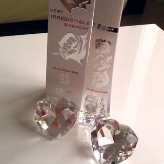 Very Irrésistible Givenchy Electric Rose - Givenchy