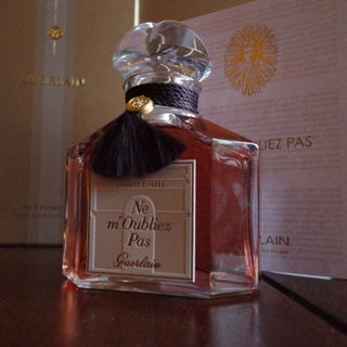 Ne m'Oubliez Pas (2015) von Guerlain