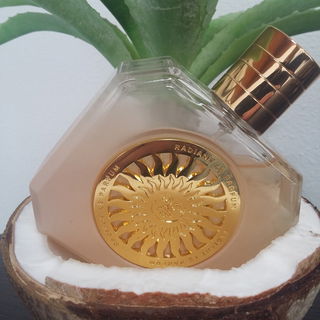 Radiant pour Femme by The Fragrance Shop