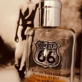 Nachts im CD-Regal…… (von Pollita)