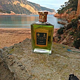Elite  de Floris . www.perfumeriabenegas.com