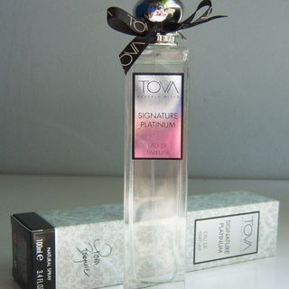 Signature Platinum - Tova Borgnine Beverly Hills