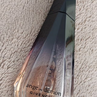 Ange ou Démon (Eau de Parfum) by Givenchy