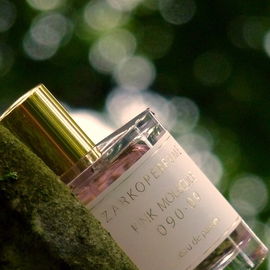 Pink Molécule 090·09 - Zarkoperfume