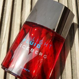 Light Fluid Women by Iceberg