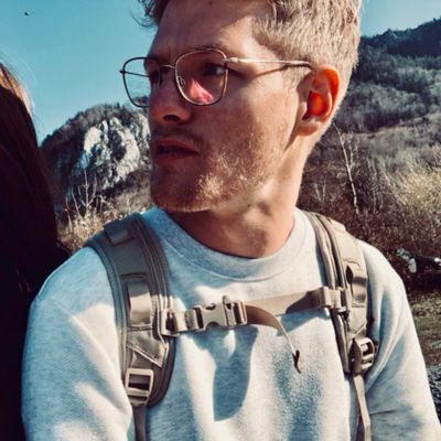 Simon8W